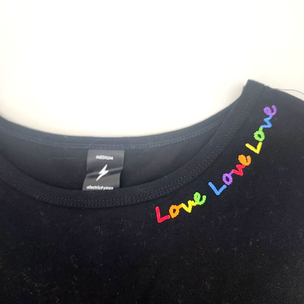 Electric Yoga Love Love Love Black Tee Size M Nwt — image 3 of 4